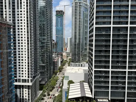 121 NE 5th Street Miami FL 33132