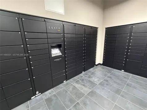 121 NE 5th Street Miami FL 33132