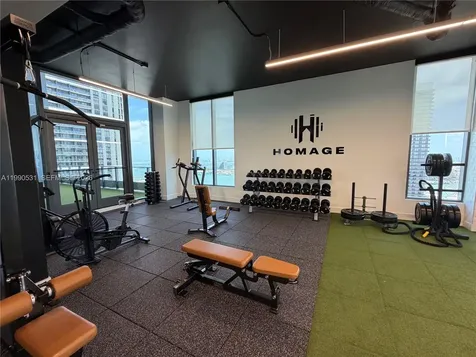 121 NE 5th Street Miami FL 33132