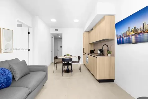 121 NE 5th Street Miami FL 33132