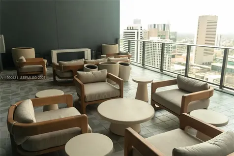 121 NE 5th Street Miami FL 33132