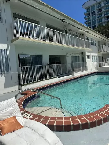 7920 East Drive North Bay Village FL 33141