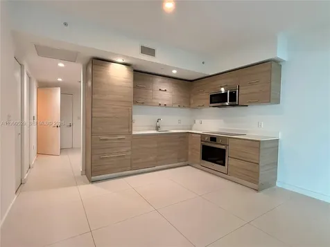 1300 S Miami Miami FL 33130
