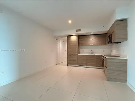 1300 S Miami Miami FL 33130
