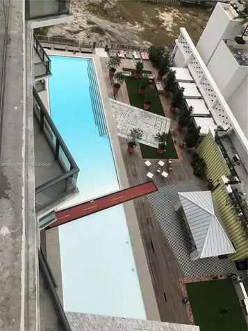 1300 S Miami Miami FL 33130