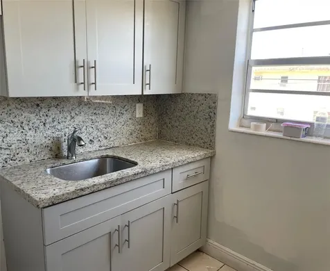 1787 SW 7th Street Miami FL 33135