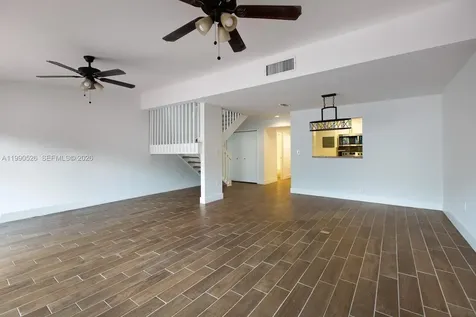 10520 SW 75th Lane Miami FL 33173