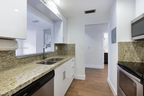 10520 SW 75th Lane Miami FL 33173
