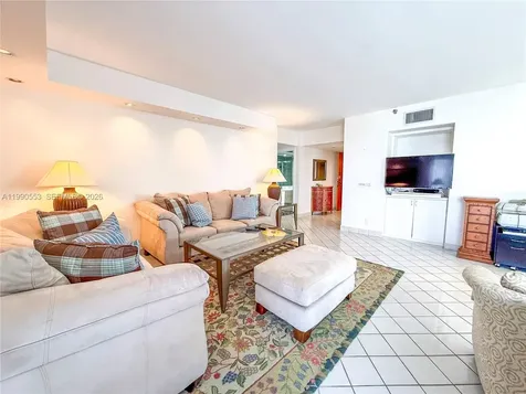 19707 Turnberry Way Aventura FL 33180