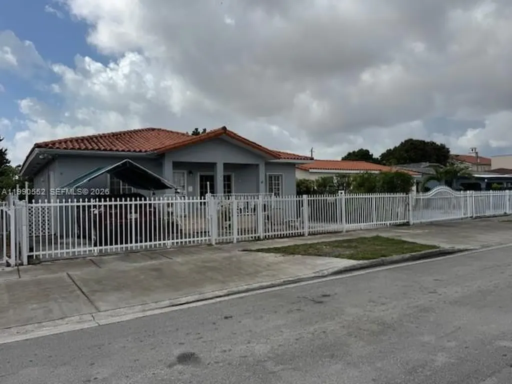 174 E 15th Street Hialeah FL 33010