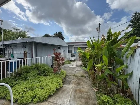 174 E 15th Street Hialeah FL 33010