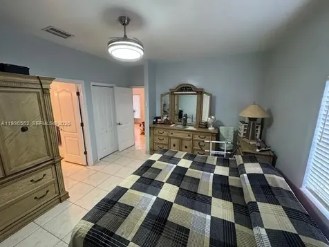 174 E 15th Street Hialeah FL 33010