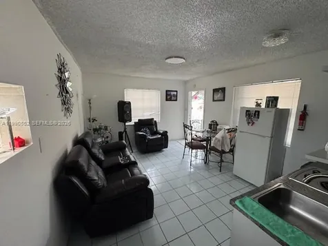 174 E 15th Street Hialeah FL 33010