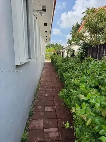 174 E 15th Street Hialeah FL 33010