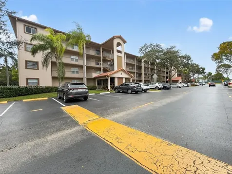 1000 SW 125th Avenue Pembroke Pines FL 33027