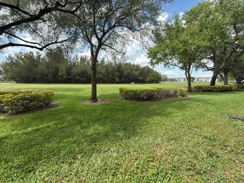 1000 SW 125th Avenue Pembroke Pines FL 33027