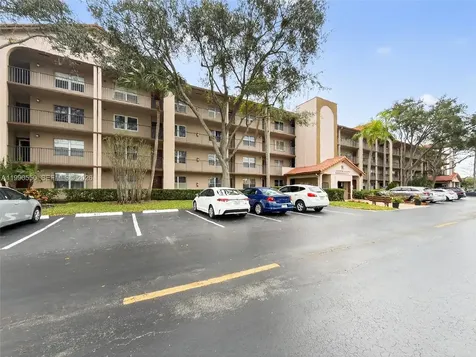 1000 SW 125th Avenue Pembroke Pines FL 33027