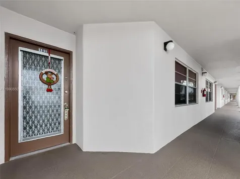 1000 SW 125th Avenue Pembroke Pines FL 33027