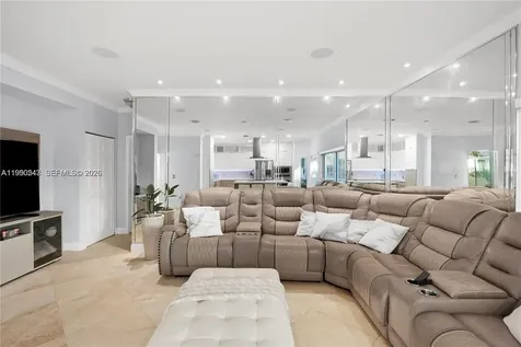 11243 NW 58th Terrace Doral FL 33178