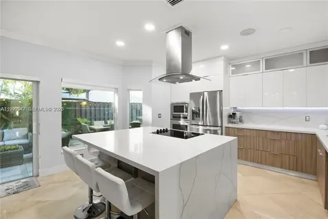 11243 NW 58th Terrace Doral FL 33178