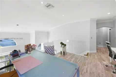11243 NW 58th Terrace Doral FL 33178