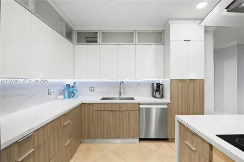 11243 NW 58th Terrace Doral FL 33178