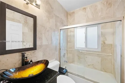 11243 NW 58th Terrace Doral FL 33178