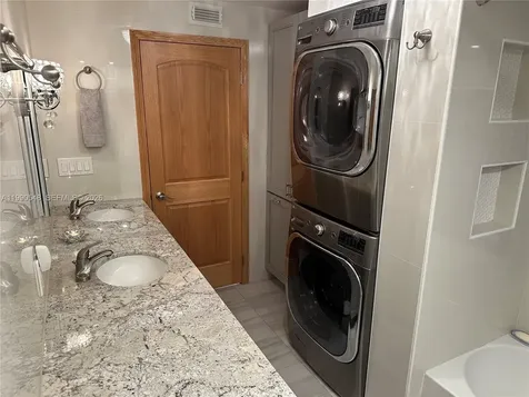 6039 Collins Avenue Miami Beach FL 33140