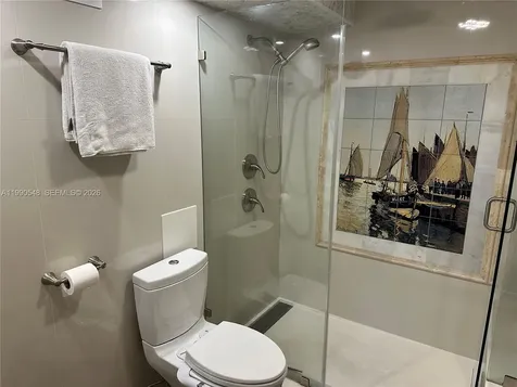 6039 Collins Avenue Miami Beach FL 33140