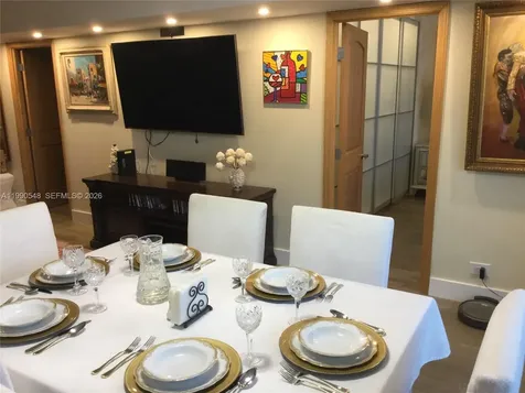 6039 Collins Avenue Miami Beach FL 33140