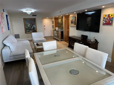6039 Collins Avenue Miami Beach FL 33140