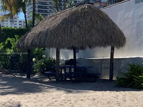 6039 Collins Avenue Miami Beach FL 33140