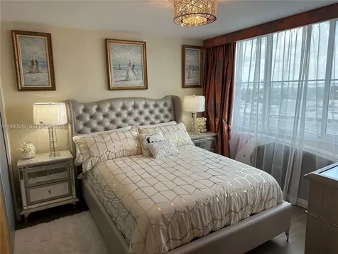 6039 Collins Avenue Miami Beach FL 33140