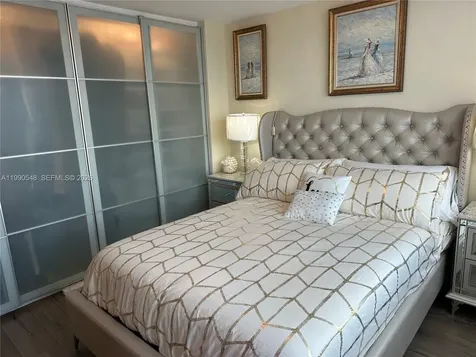 6039 Collins Avenue Miami Beach FL 33140