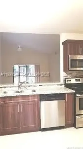 453 Lakeview Drive Weston FL 33326