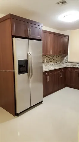 453 Lakeview Drive Weston FL 33326
