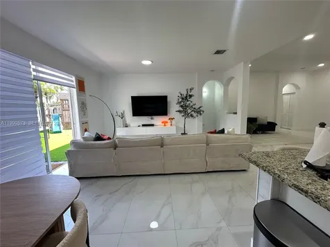 4119 NE 21 Court Homestead FL 33033