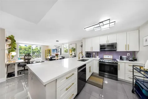 1665 Bay Road Miami Beach FL 33139