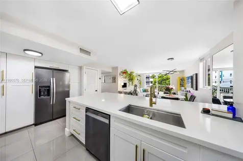 1665 Bay Road Miami Beach FL 33139
