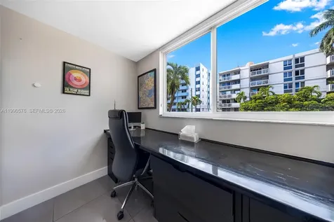 1665 Bay Road Miami Beach FL 33139