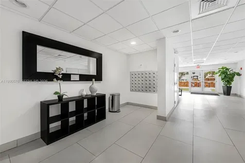 1665 Bay Road Miami Beach FL 33139