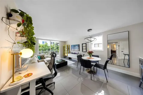 1665 Bay Road Miami Beach FL 33139