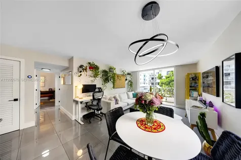 1665 Bay Road Miami Beach FL 33139