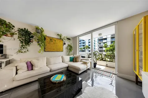 1665 Bay Road Miami Beach FL 33139