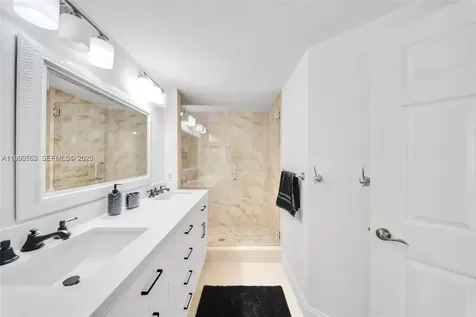 17150 N Bay Road Sunny Isles Beach FL 33160