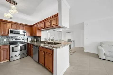 17150 N Bay Road Sunny Isles Beach FL 33160