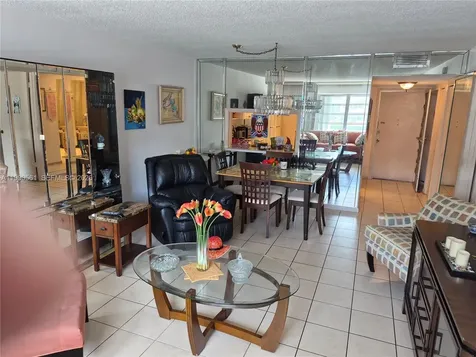 330 SE 2nd Street Hallandale Beach FL 33009