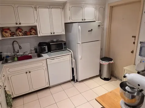 330 SE 2nd Street Hallandale Beach FL 33009