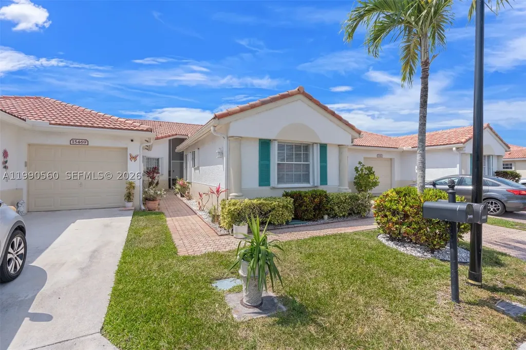 15465 Lake Magnolia Place Delray Beach FL 33484
