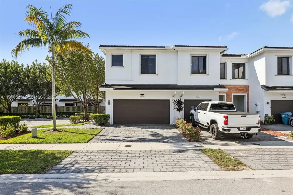 10828 SW 235 Street Miami FL 33032